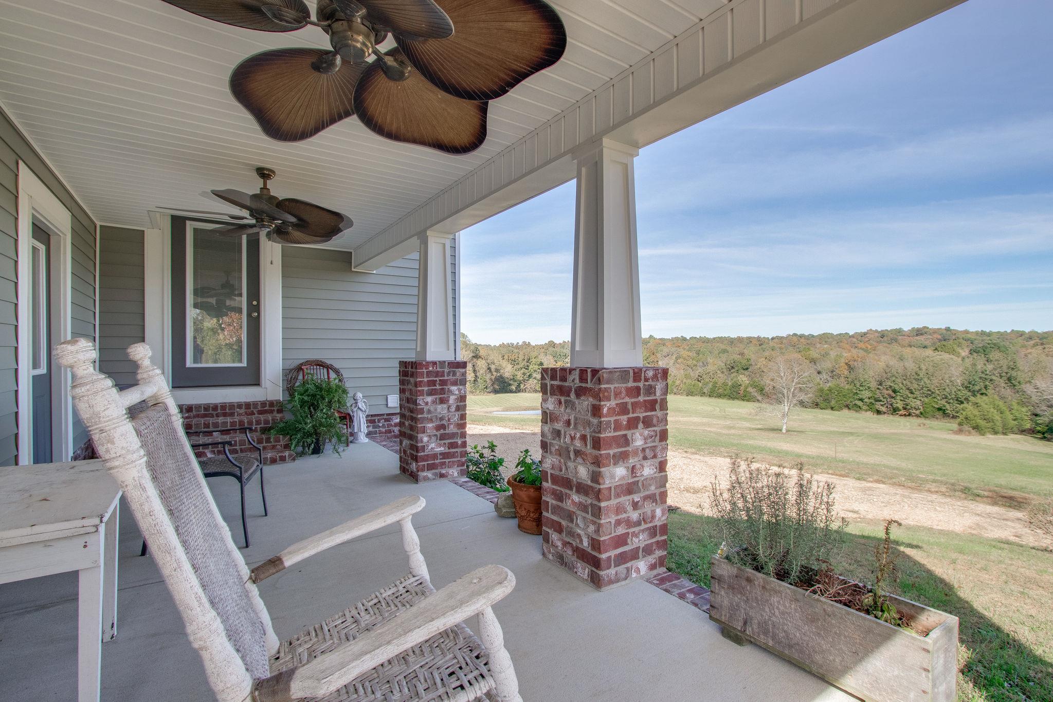 1123 Smith Thompson Road Bethpage, TN 37022 - Photo 3 of 21
