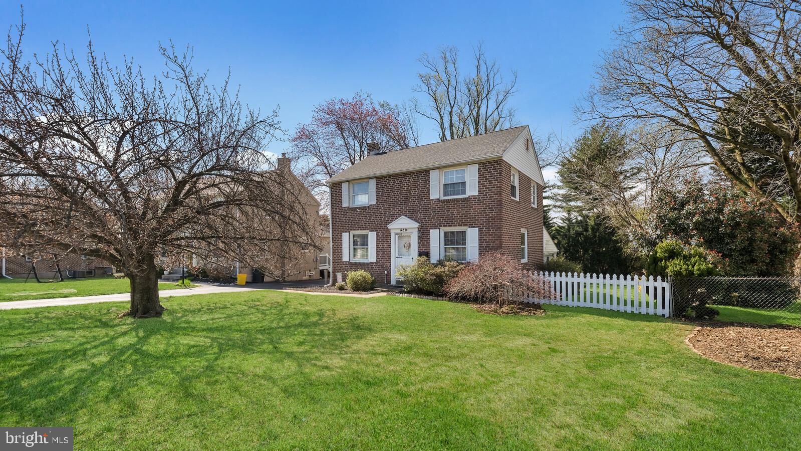 530 Springview Lane Springfield, PA 19064 - Photo 2 of 31 Gallery Image 2