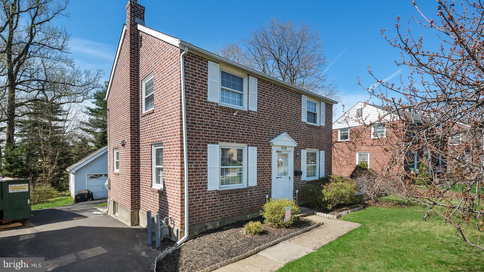 530 Springview Lane Springfield, PA 19064 - Photo 4 of 31 Gallery Image 4