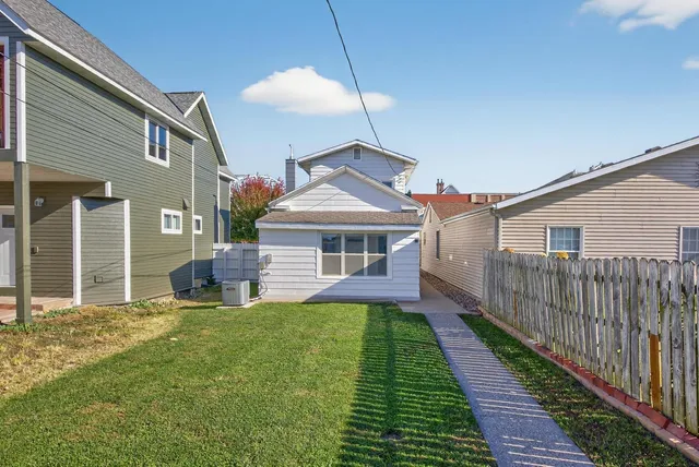 $179,900 | 245 Main Street West, Wabasha, MN 55981