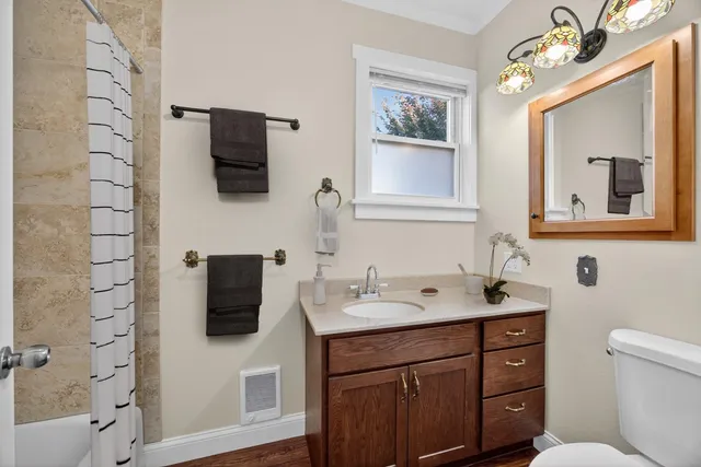 $179,900 | 245 Main Street West, Wabasha, MN 55981