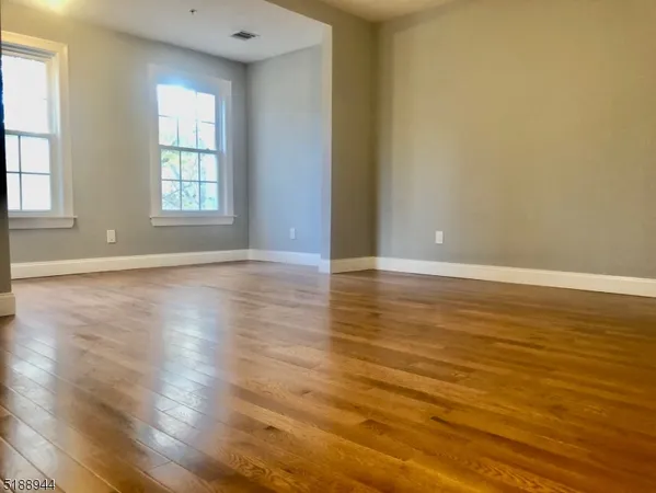 $2,500 | 196 Burgess Place, Unit 4, Passaic, NJ 07055