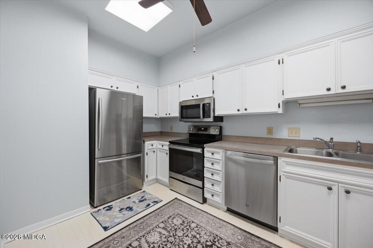 4935 Rivoli Drive, Unit F Macon, GA 31210 - Photo 16 of 25 15-W7A3711