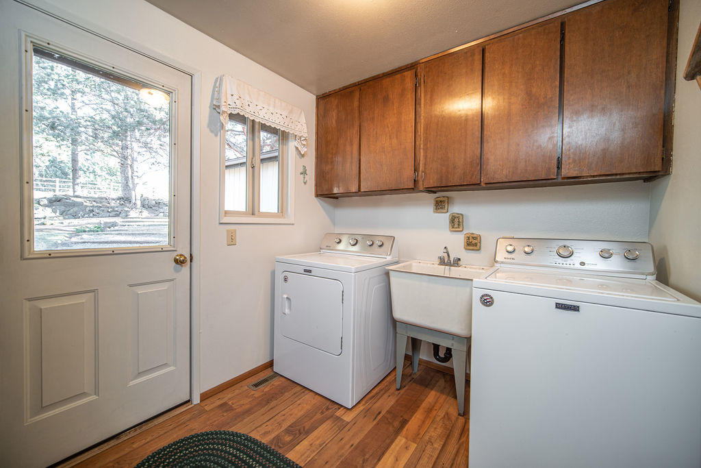 61858 Dobbin Road Bend, OR 97702 - Photo 17 of 30 RileyVisials-27