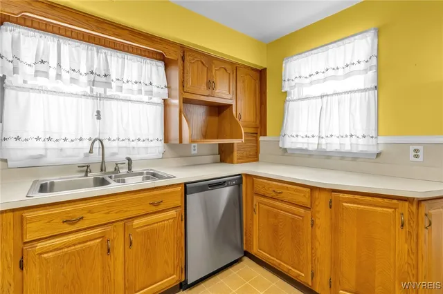 $179,900 | 53 Otis Street, Batavia City, NY 14020