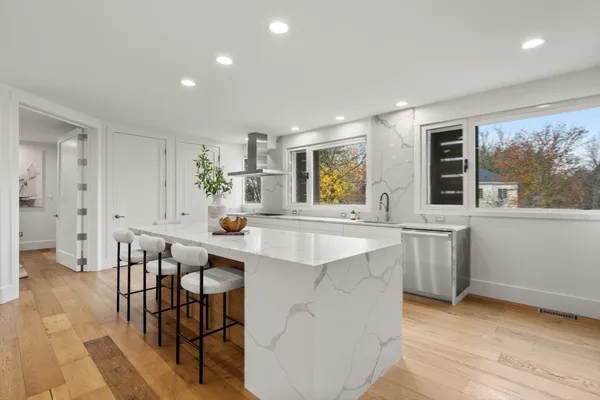 $4,195,000 | 30 Whipple Road, Lexington, MA 02420