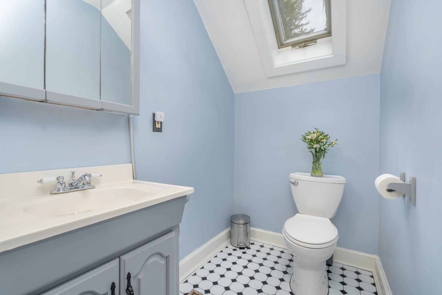 8 Adams Avenue Rochester, NH 03867 - Photo 18 of 35