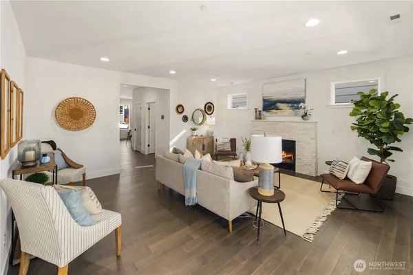 $1,640,000 | 729 211th Place Southeast, Bothell, WA 98021