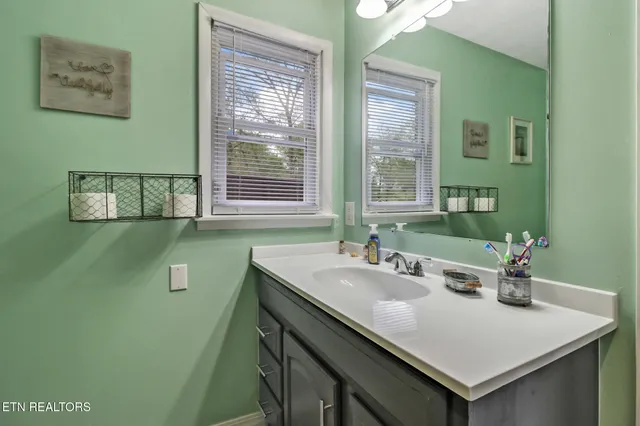 $279,900 | 598 Glenwood Circle, Crossville, TN 38555