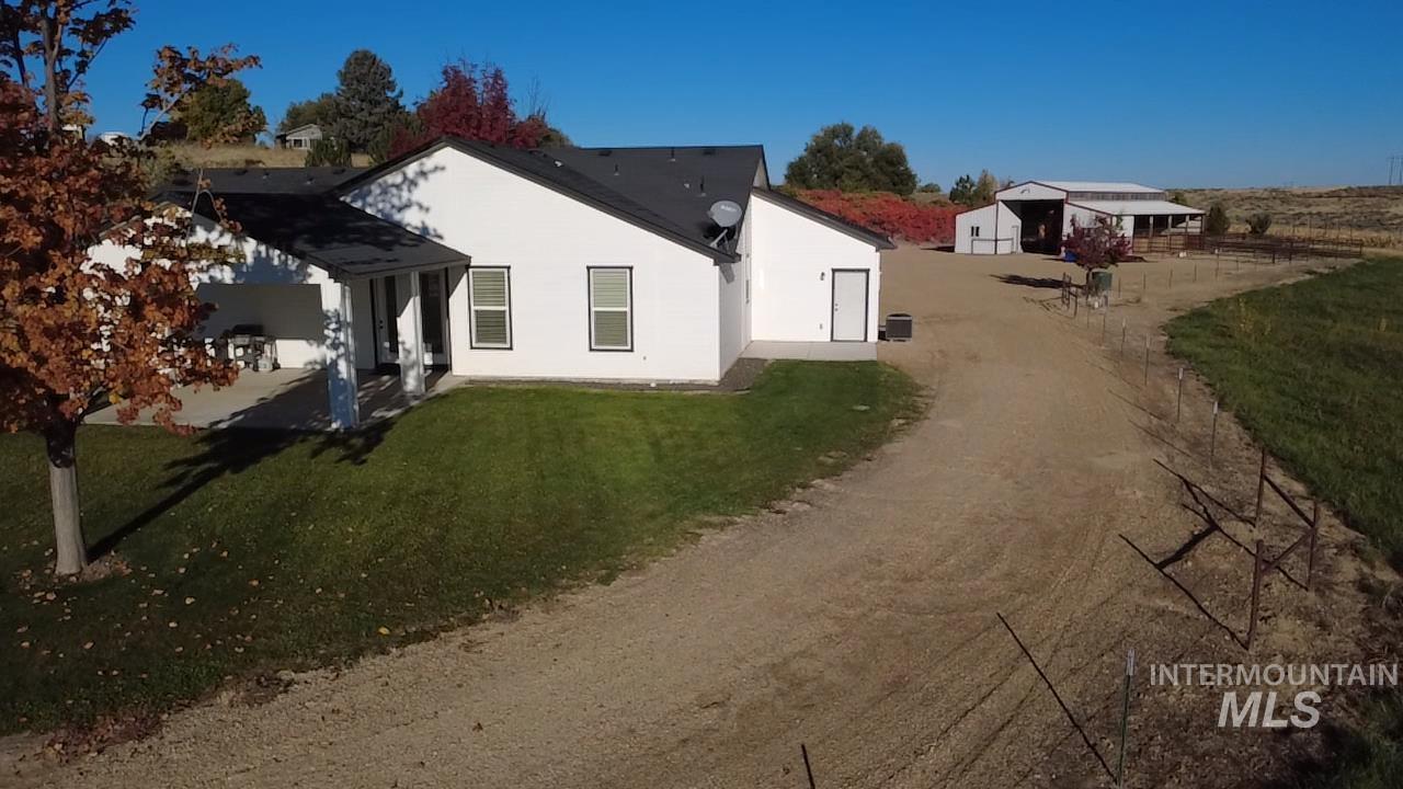 26938 Breakaway Lane Caldwell, ID 83607 - Photo 3 of 45