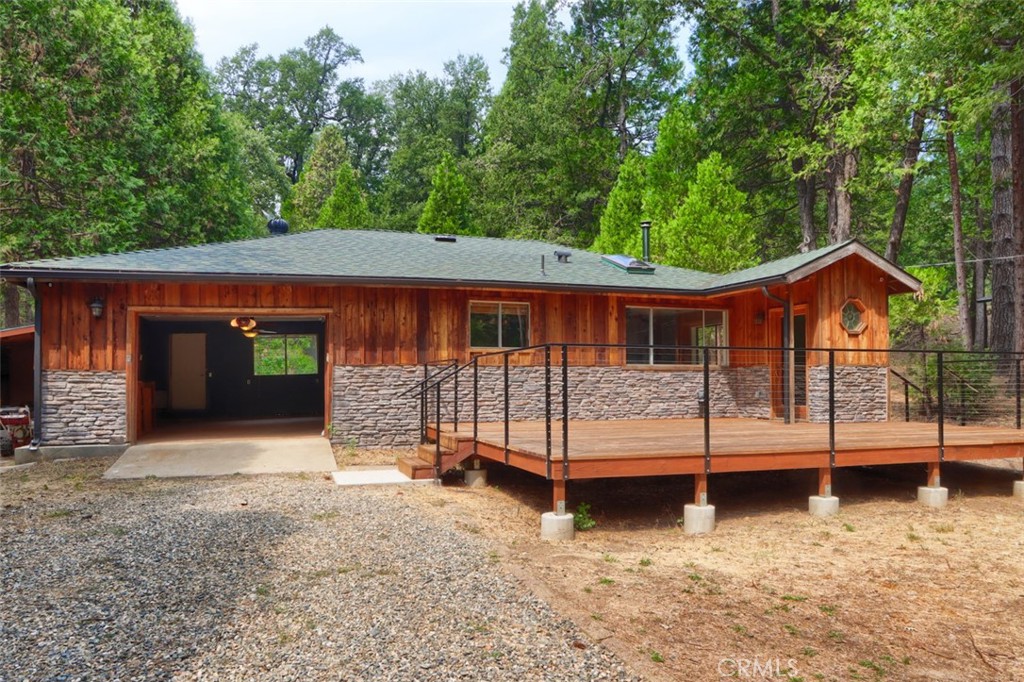7115 Hites Cove Road Mariposa, CA 95338 - Photo 3 of 48 front view of a house with a yard