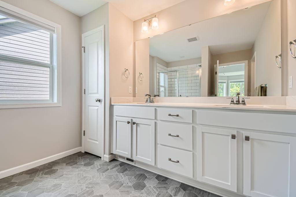 9931 Bluebird Street Northwest Coon Rapids, MN 55433 - Photo 18 of 33