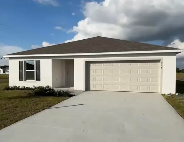 $2,700 | 414 Northwest 12th Street, Okeechobee, FL 34972