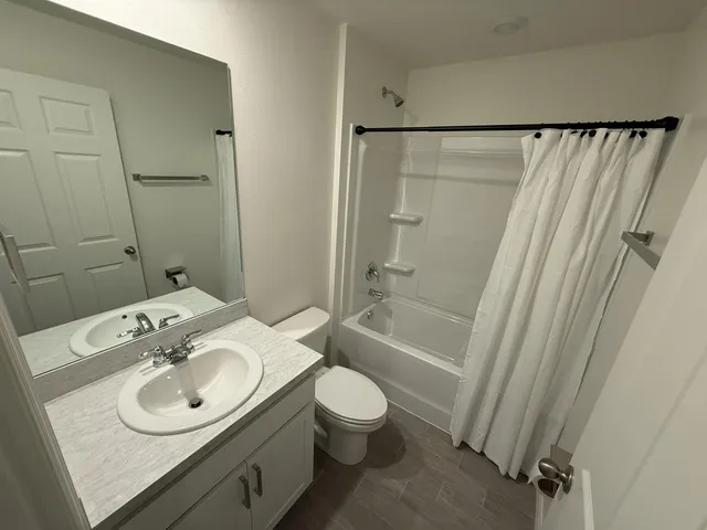 $2,700 | 414 Northwest 12th Street, Okeechobee, FL 34972