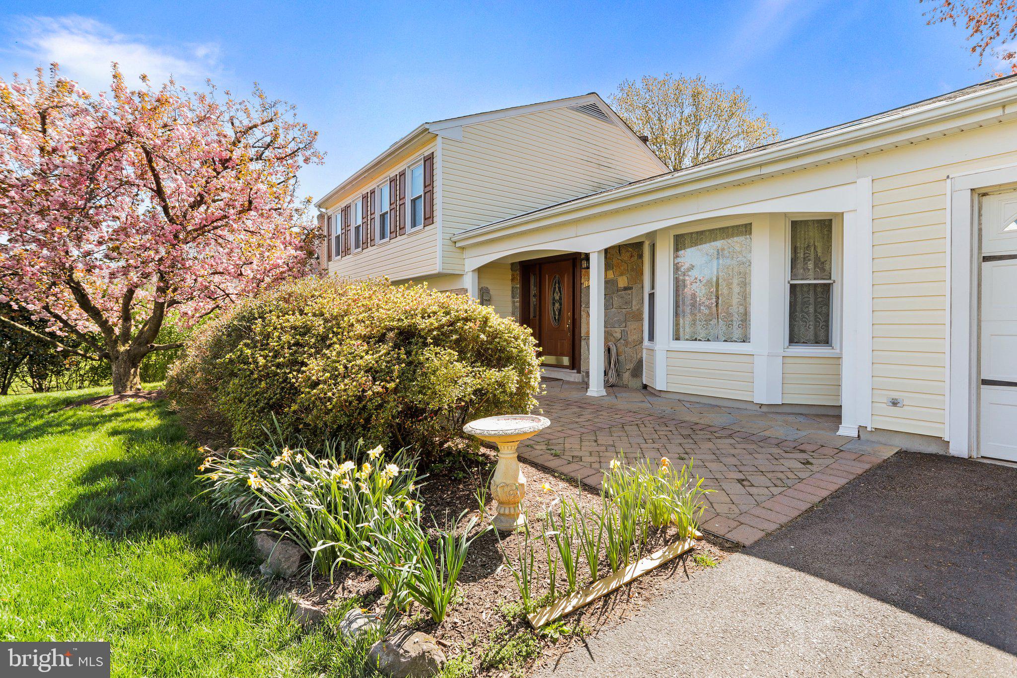 17404 Hughes Road Poolesville, MD 20837 - Photo 5 of 48