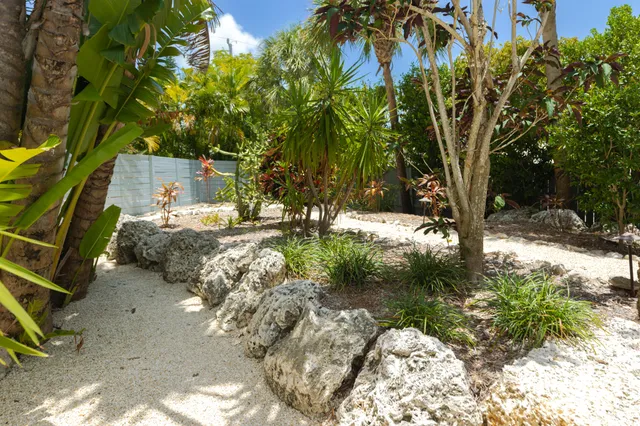 $1,698,000 | 17176 Bonita Lane West, Sugarloaf, FL 33042