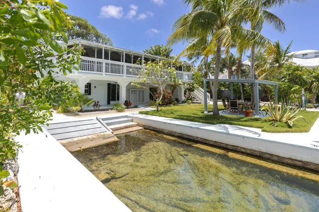 $1,698,000 | 17176 Bonita Lane West, Sugarloaf, FL 33042