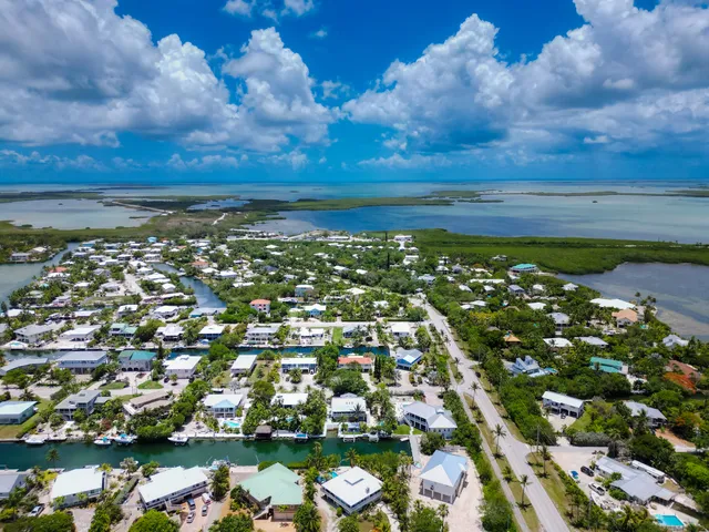 $1,698,000 | 17176 Bonita Lane West, Sugarloaf, FL 33042