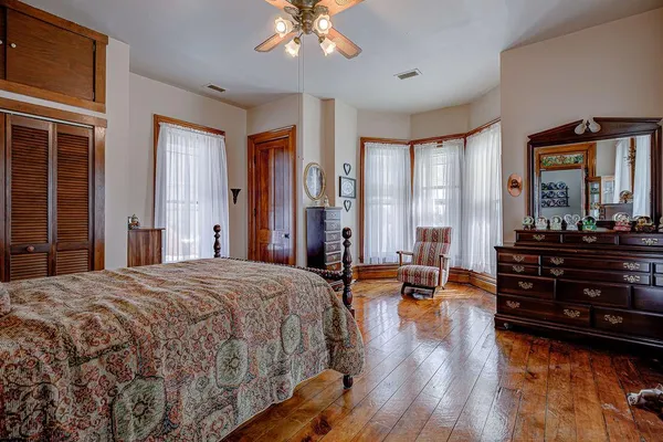 $375,000 | 4707 South Brookville Pike, West College Corner, IN 47003