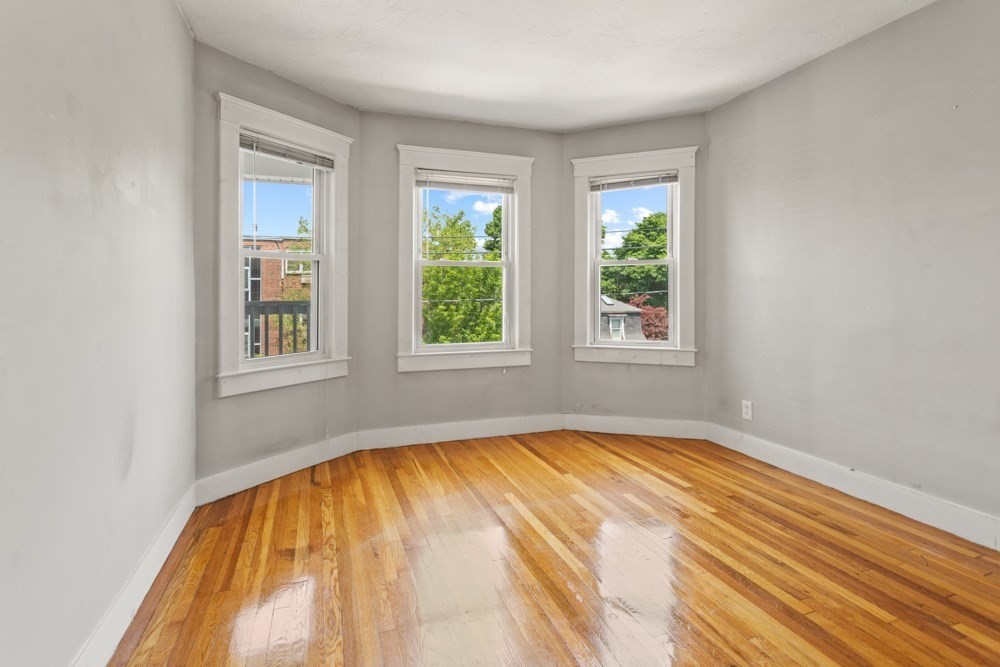 9 Bailey Street, Unit 2 Boston, MA 02124 - Photo 12 of 29