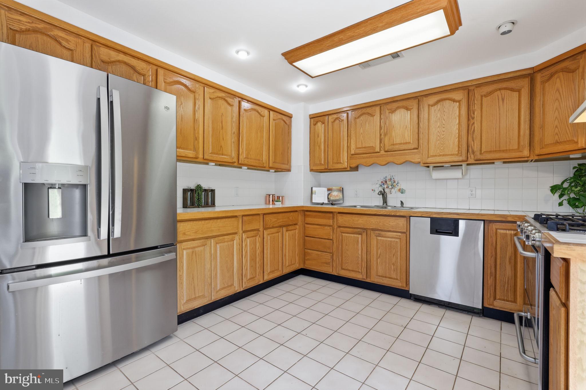 1696 Chestnut Ridge Road Upper Black Eddy, PA 18972 - Photo 8 of 43 Kitchen