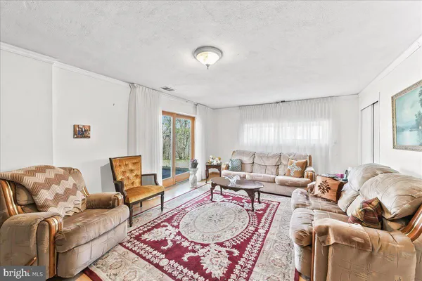 $734,999 | 2509 Highland Avenue, Broomall, PA 19008