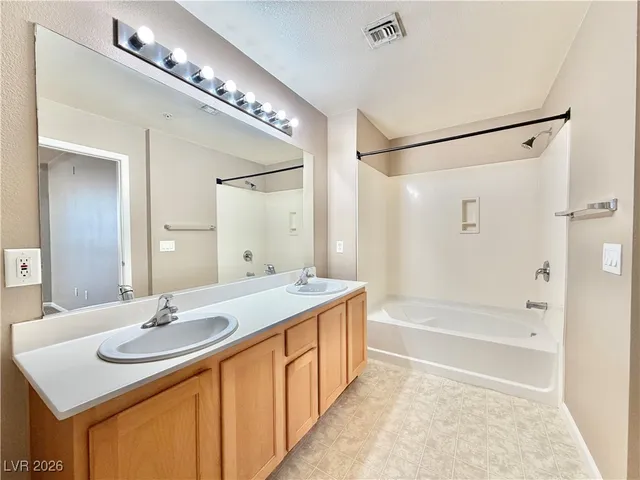 $1,495 | 23 East Agate Avenue, Unit 402, Las Vegas, NV 89123