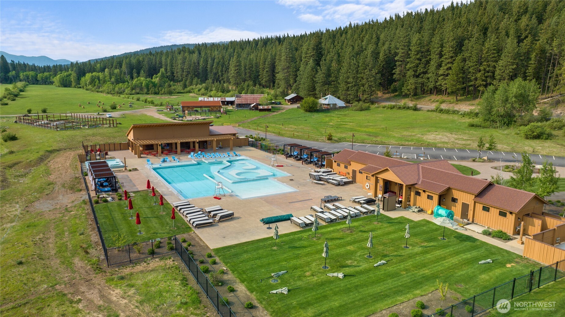 53 Kokanee Loop Cle Elum, WA 98922 - Photo 12 of 14 an aerial view of a house with outdoor space