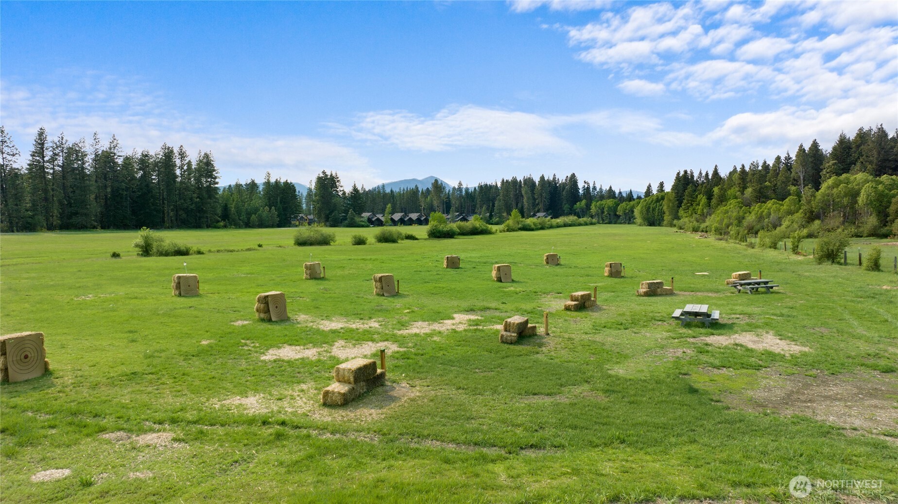 53 Kokanee Loop Cle Elum, WA 98922 - Photo 13 of 14 a view of an outdoor space and yard