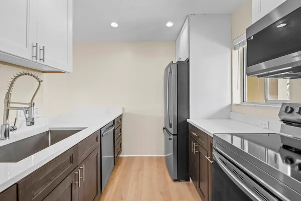$1,900 | 830 Southwest 9th St Circle, Unit 204, Boca Raton, FL 33486
