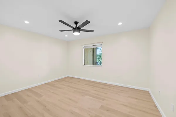 $1,900 | 830 Southwest 9th St Circle, Unit 204, Boca Raton, FL 33486