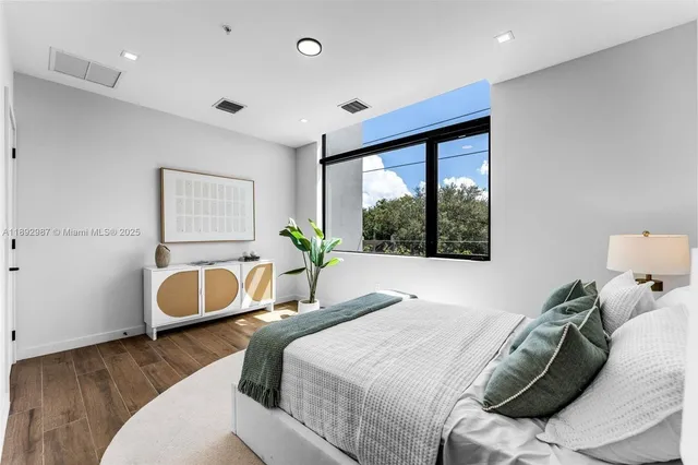 $1,030,000 | 531 Northeast 61st Street, Miami, FL 33137