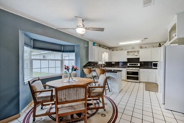 $379,000 | 186 Poinsettia Street, Bridge City, TX 77611