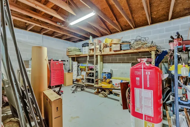 $379,000 | 186 Poinsettia Street, Bridge City, TX 77611