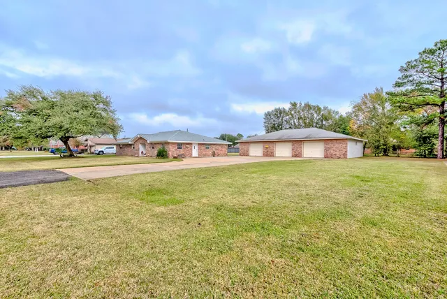 $379,000 | 186 Poinsettia Street, Bridge City, TX 77611