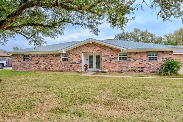 $379,000 | 186 Poinsettia Street, Bridge City, TX 77611