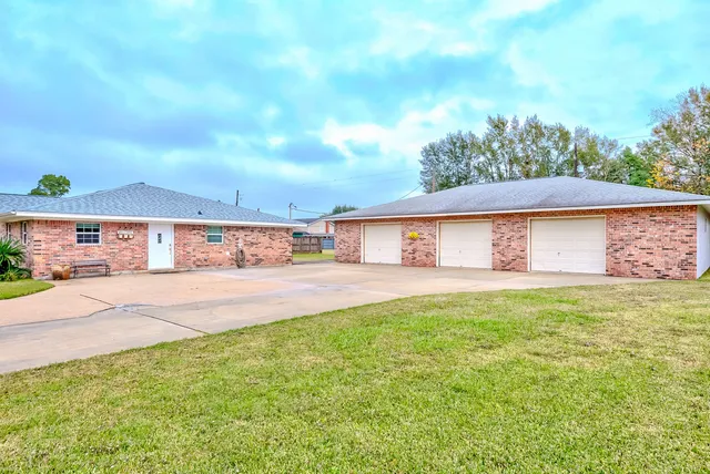 $379,000 | 186 Poinsettia Street, Bridge City, TX 77611