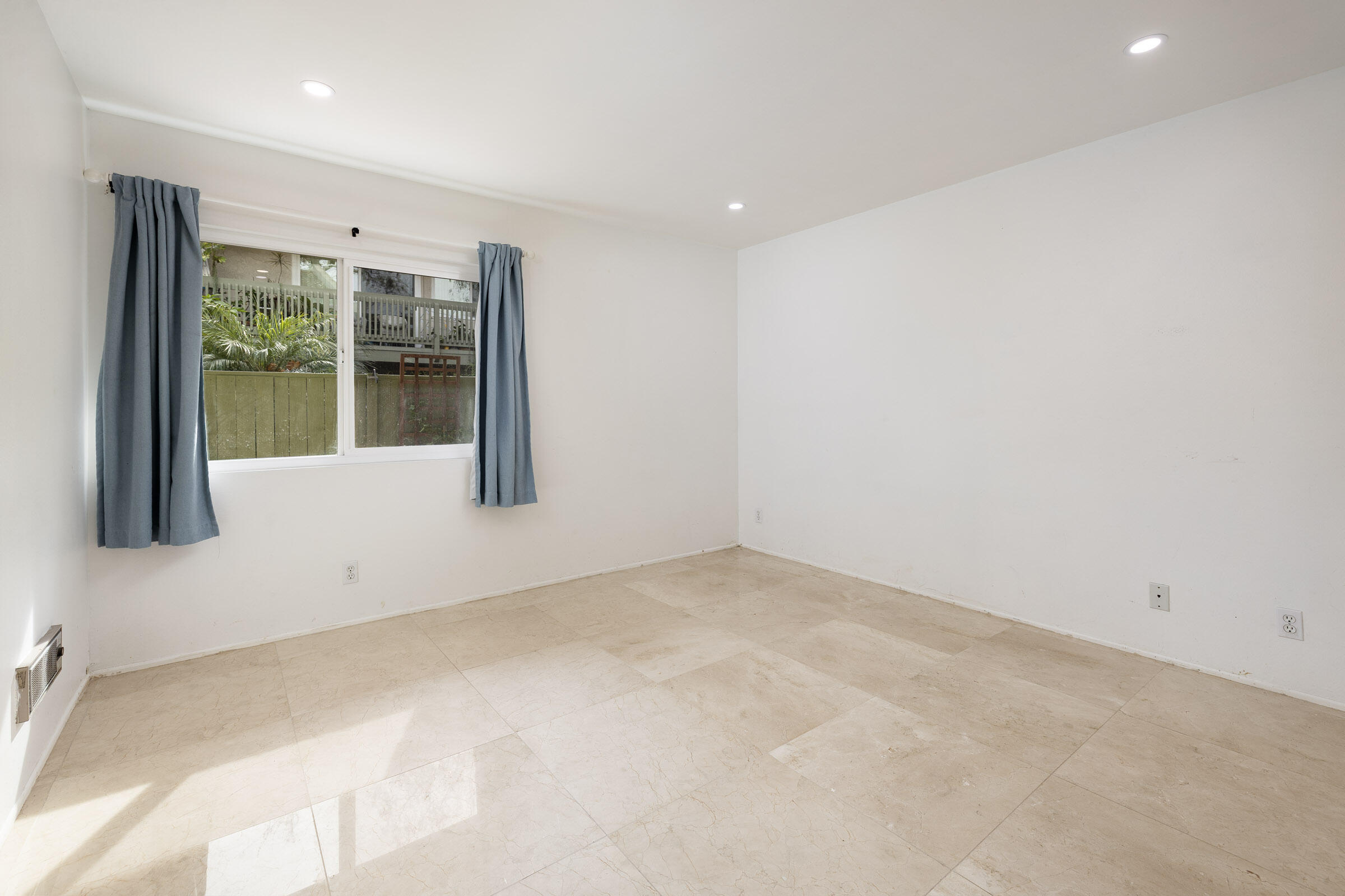 29 Dearborn Place, Unit 7 Goleta, CA 93117 - Photo 13 of 25 an empty room with windows