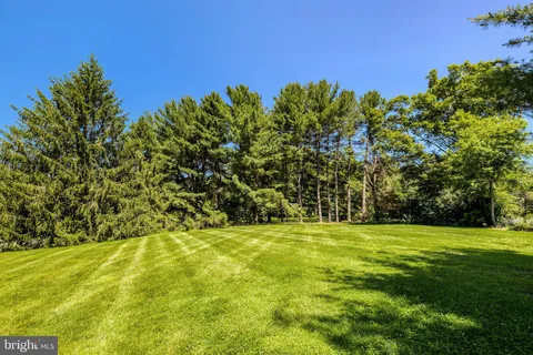 $2,190,000 | 10114 Nedra Drive, Great Falls, VA 22066