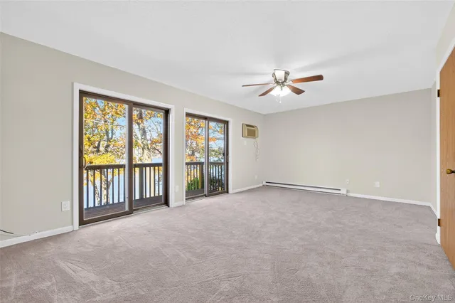 $360,000 | 28 Hudson Heights Drive, Unit 28, Poughkeepsie, NY 12601