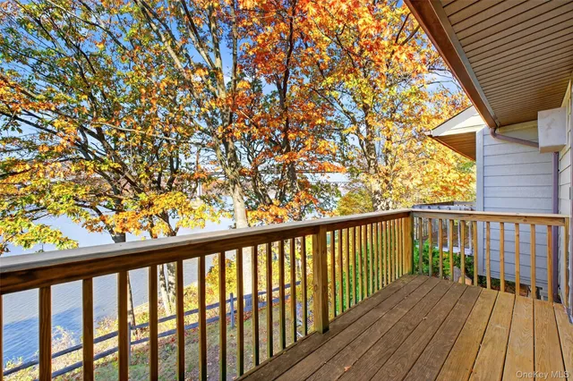 $360,000 | 28 Hudson Heights Drive, Unit 28, Poughkeepsie, NY 12601