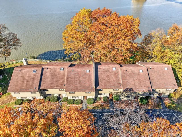 $360,000 | 28 Hudson Heights Drive, Unit 28, Poughkeepsie, NY 12601