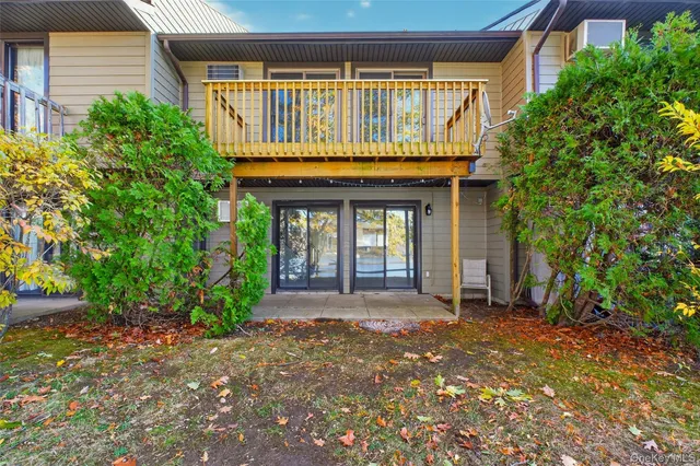 $360,000 | 28 Hudson Heights Drive, Unit 28, Poughkeepsie, NY 12601