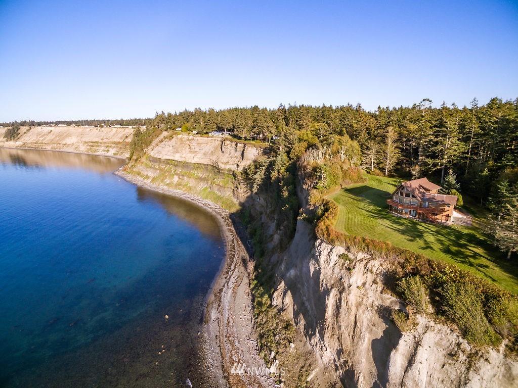1771 West Beach Road Oak Harbor, WA 98277 - Photo 1 of 25 Gallery Image 1