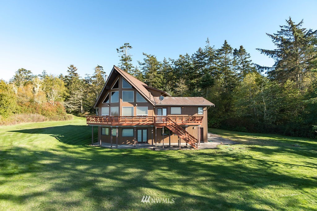 1771 West Beach Road Oak Harbor, WA 98277 - Photo 3 of 25 Gallery Image 3