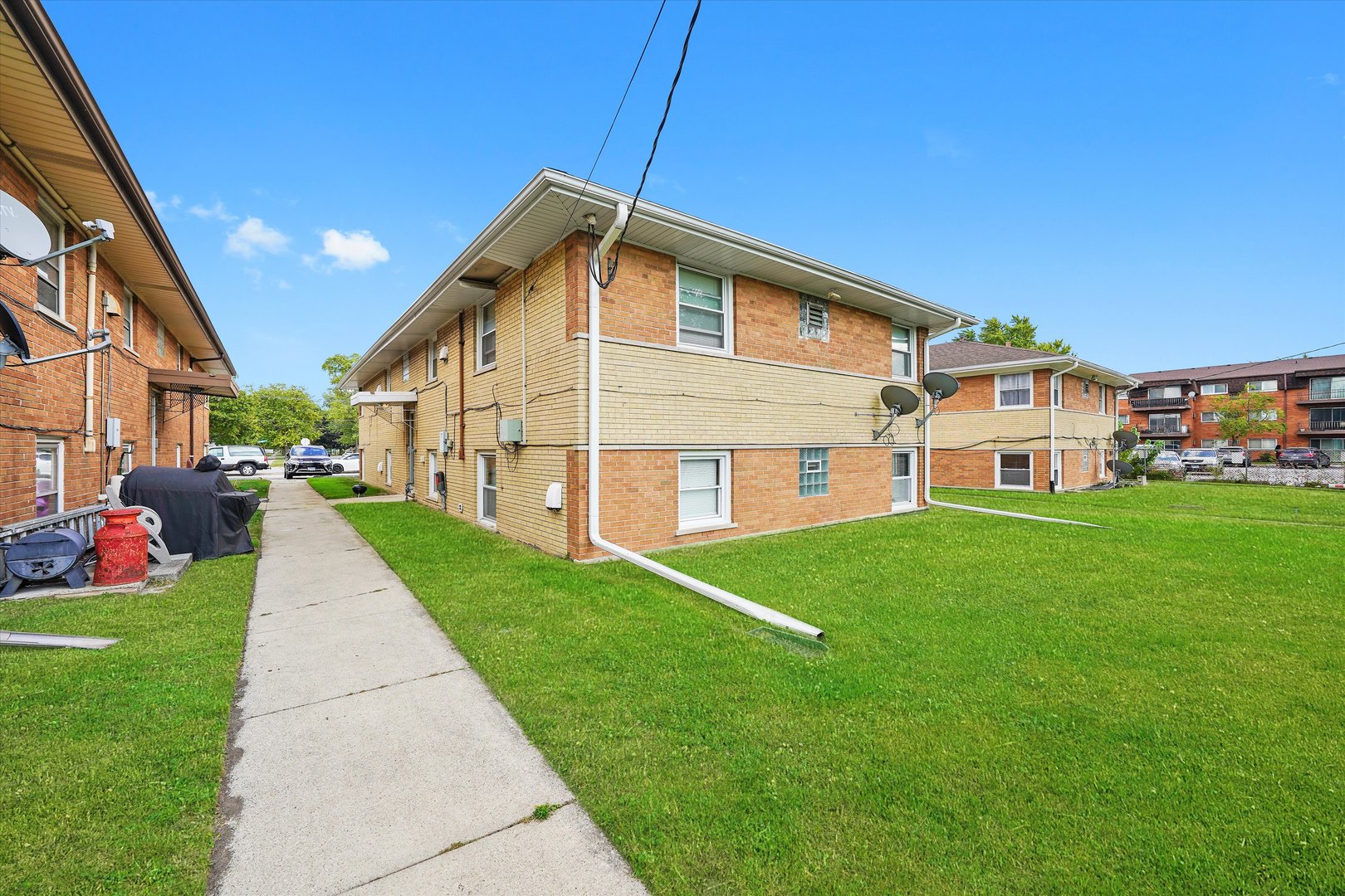 18508 Torrence Avenue Lansing, IL 60438 - Photo 36 of 39 a view of a yard in front of house