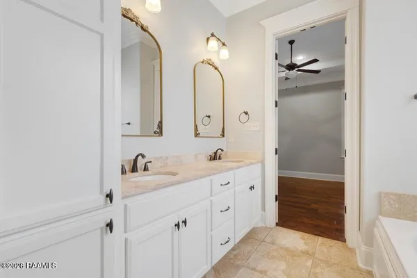 $2,200 | 207 Summerland Key Lane, Lafayette, LA 70508