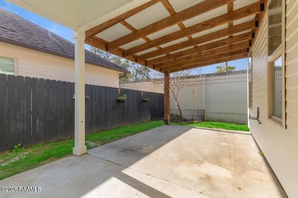 $2,200 | 207 Summerland Key Lane, Lafayette, LA 70508