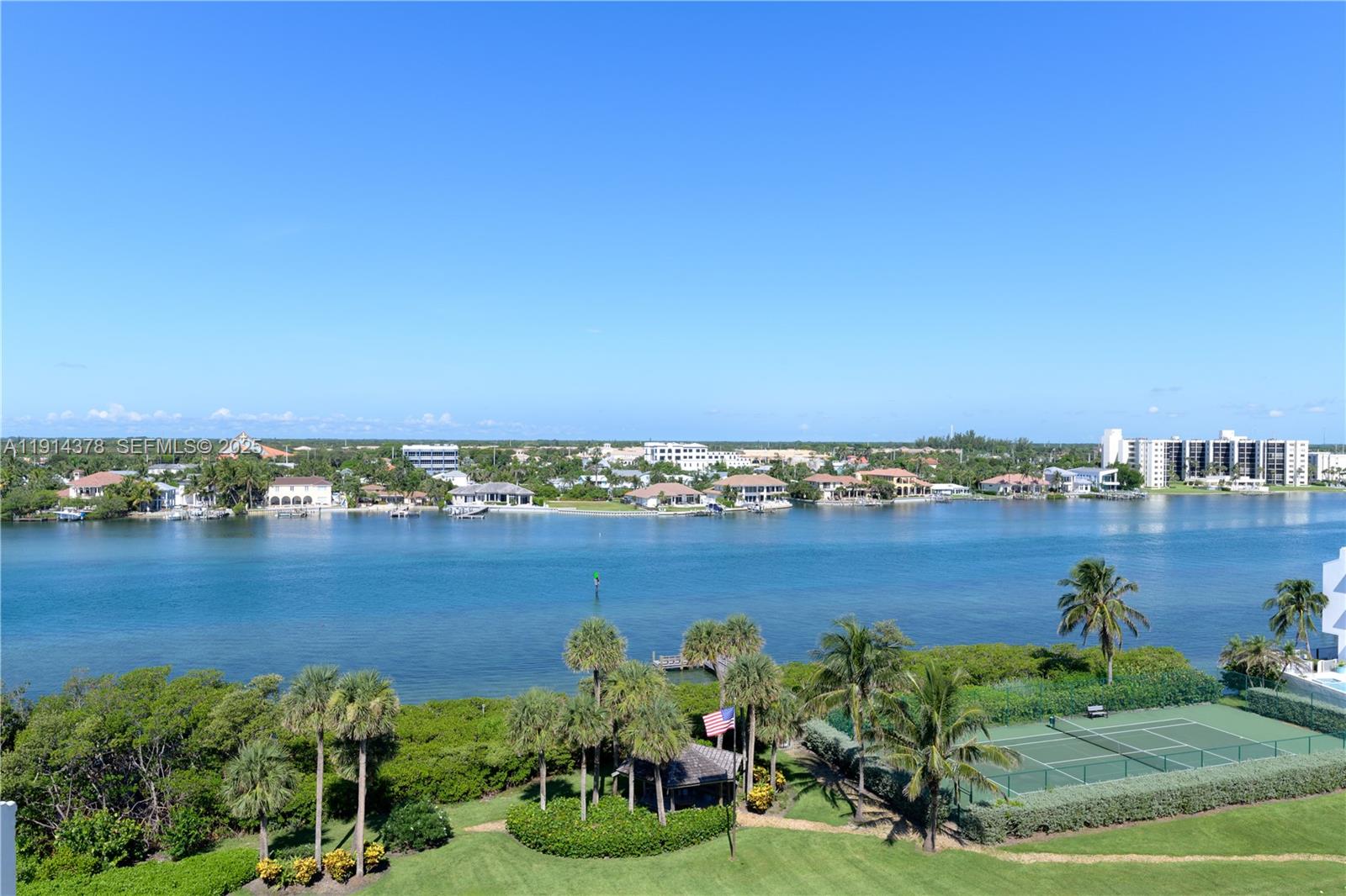 19670 South Beach Road, Unit PHB3 Tequesta, FL 33469 - Photo 30 of 38 Tennis/Pickleball court