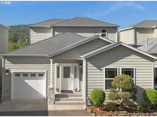$329,000 | 2471 Southeast Waldon Avenue, Roseburg, OR 97470